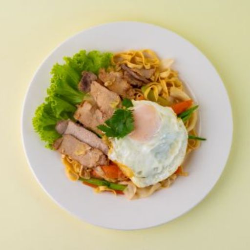 Stir-fried Beef Noodles